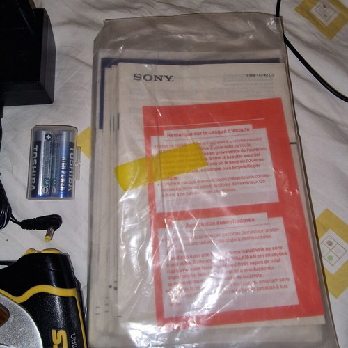 Sony Sports CD Walkman D-SJ01 collectible