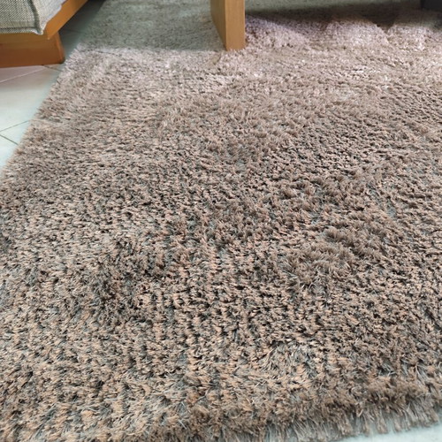 Two shaggy rugs, 2x3 m, very good condition