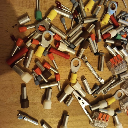 Electrical connectors pack
