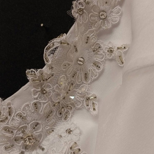 Wedding dress new white size M-L with alteration option