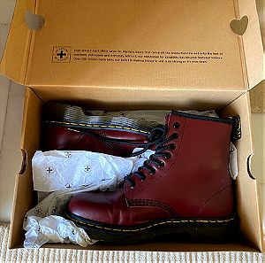 Dr. Martens 1460 smooth leather lace up boots cherry red σαν καινουρια ( μπορντώ δερμάτινα μποτάκια Doc Martens)