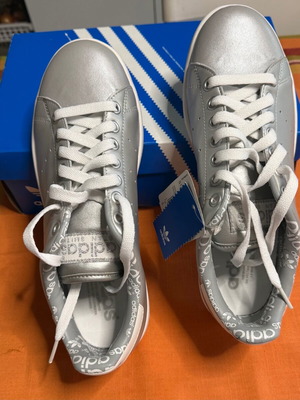 Adidas Originals Stan Smith men's sneakers, size 42, grey