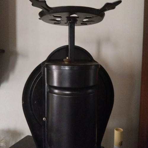 Korona Budabest kitchen scale 5 kg like new, black and gold