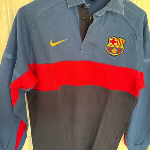 Nike Barcelona sweatshirt used men's small