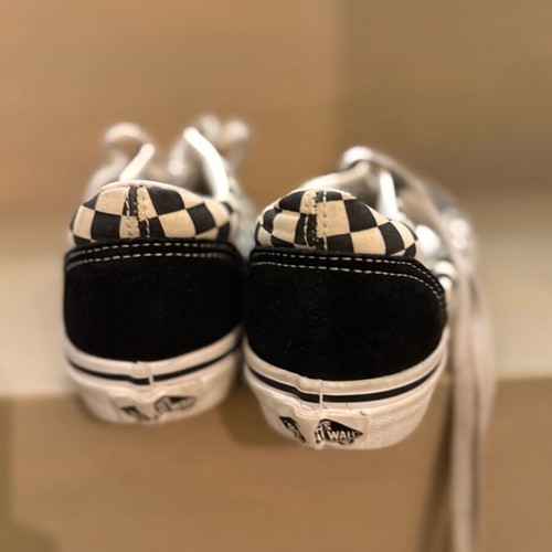 Vans checkerboard kids shoes size 33 like new