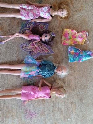 Dolls used, pack of 6 with Barbie and fairy doll