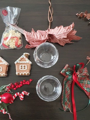 Home decor new, set with glasses, houses, charm and candle