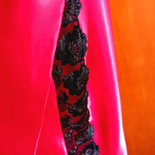 Satin robe and nightgown set with black lace, like new, red by Rachel