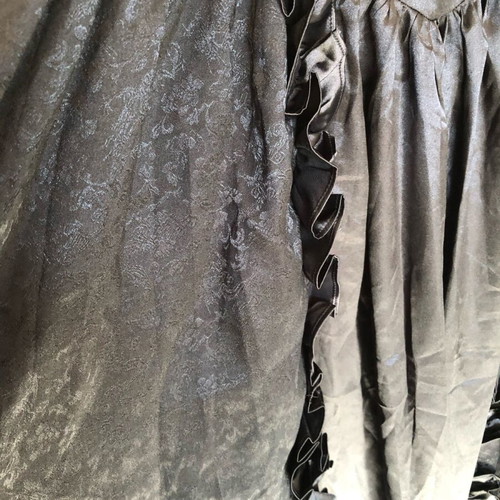 Victorian satin gothic dress like new, black, size L