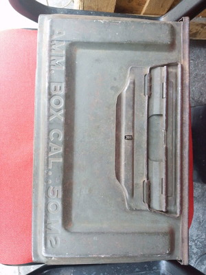 Military American iron box like new, vintage