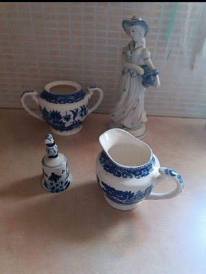 Vintage glass decorative items like new