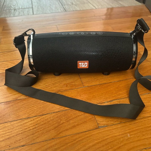T&G Bluetooth Speaker like new, rechargeable