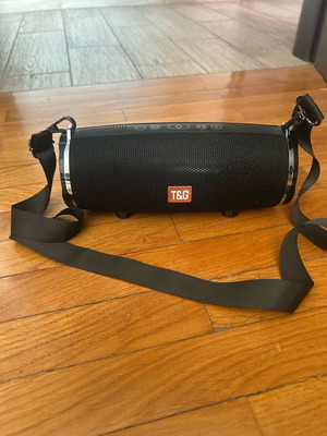 T&G Bluetooth Speaker like new, rechargeable