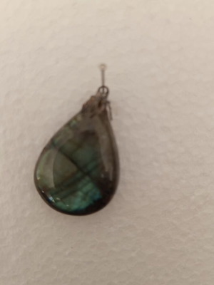 Necklace with energy labradorite crystal, new, multicolor