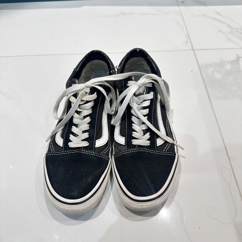 Vans Old Skool black sneakers with white stripe, size 39
