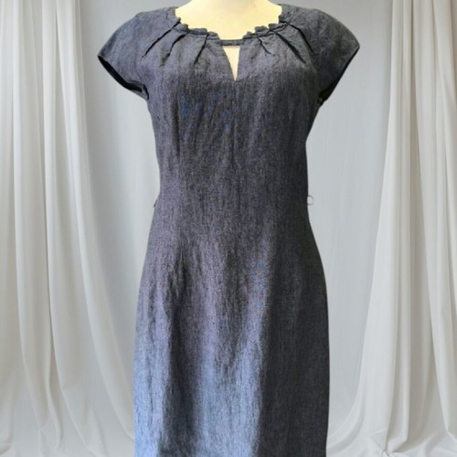 Linen dress size M blue like new