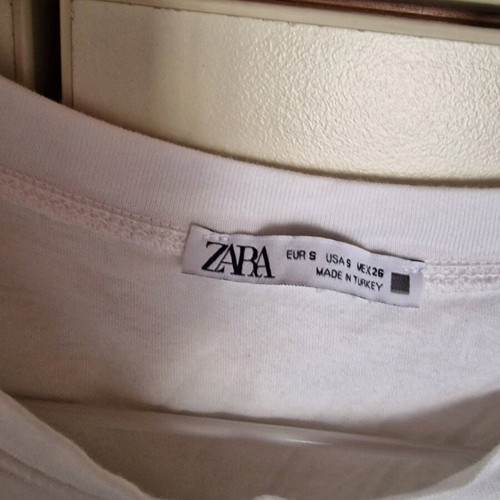 Zara white crop top like new, size S