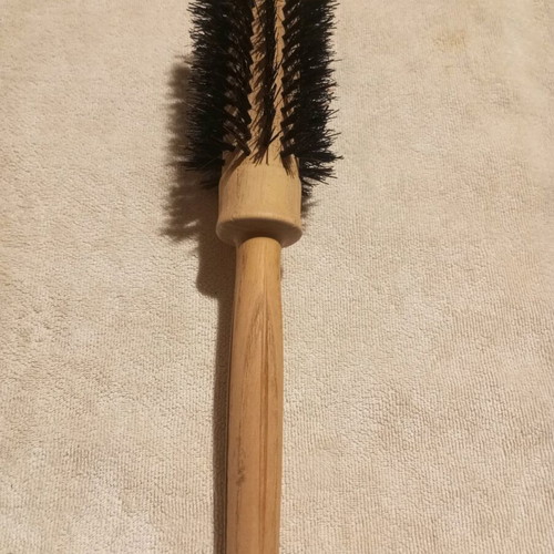 Round medium-size hair straightening brush like new