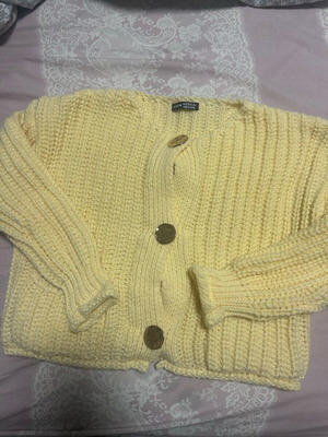 Shein cardigan like new, yellow color, size S