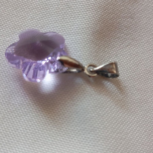 Swarovski purple flower crystal pendant like new