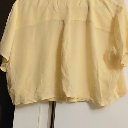 Stradivarius Crop Short-Sleeve Shirt new, pastel yellow, medium