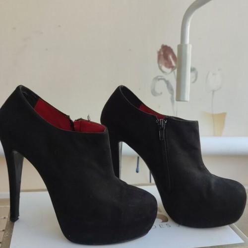 Women's high ankle boots like new, size 37, black