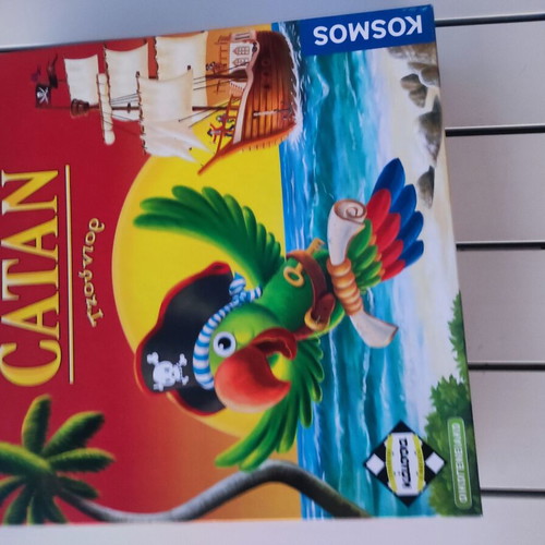 Catan Junior board game like new, missing one yellow pirate lair