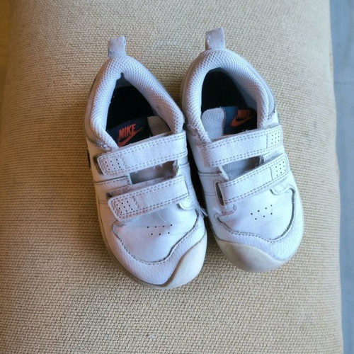 Nike shoes for boys in very good condition authentic