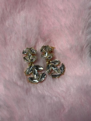 Dangling earrings, gold and silver