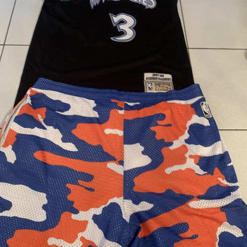 Timberwolves jersey Medium and Nike Knicks shorts L set like new