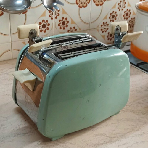 Vintage 1960 toaster used antique for decoration
