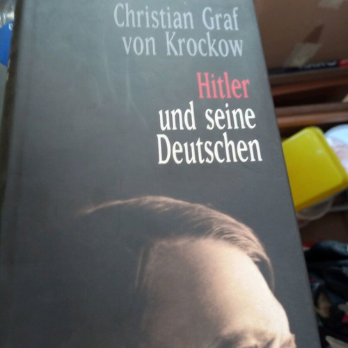 Collection of books about Hitler and Nazis like new, in German