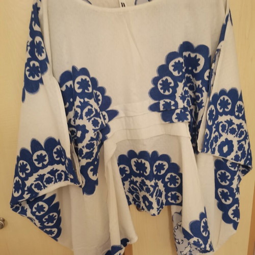 Linen pants and blouse set like new, electric blue