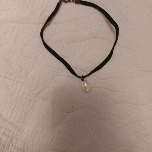 Choker velvet in good condition, black