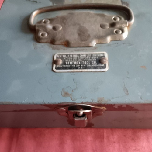 Collectible metal military box used, 15×16 cm with safety latch