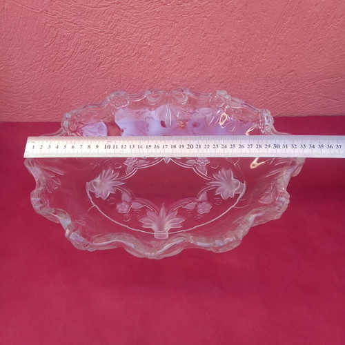 Crystal fruit bowl