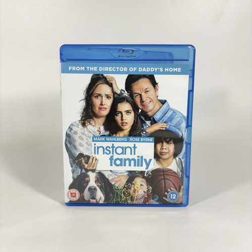 Instant Family Blu-ray like new with Greek subtitles