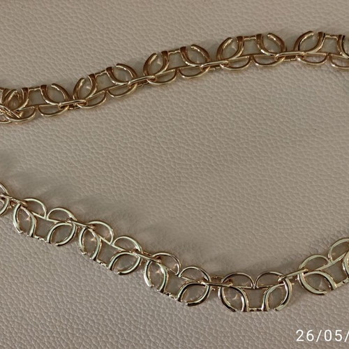 Elie Saab gold link necklace like new, 40cm length