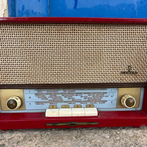 Siemens tube radio used, small red retro 50s FM MW