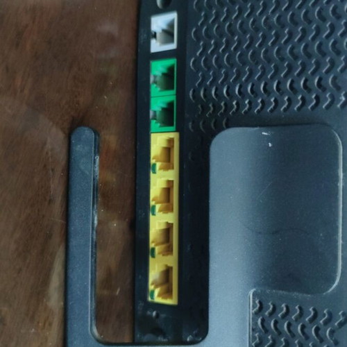 Technicolor TG789vn v3 Router like new