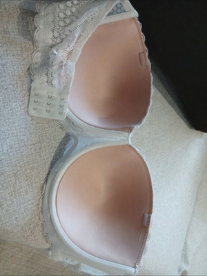 Bra 95F new, white, strapless