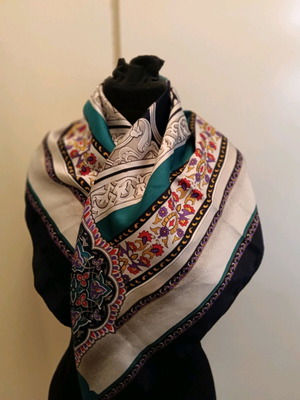 Women's scarf new