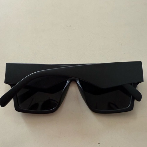 Large mask-style matte black sunglasses like new