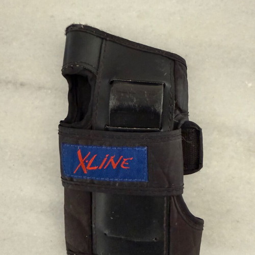 X-line wrist protector used, small