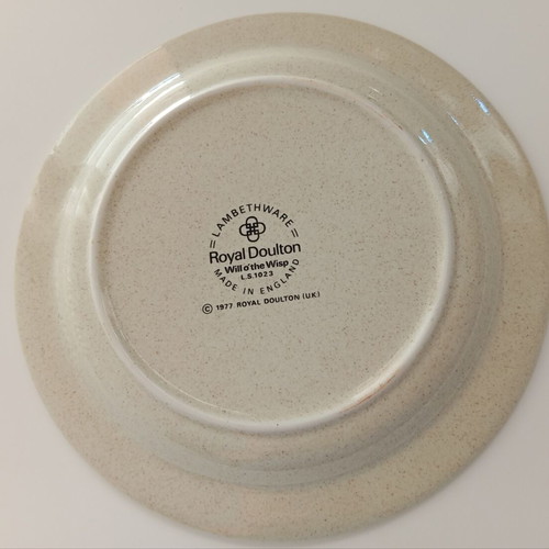 Royal Doulton Will O'The Wisp vintage plates set of 2, 17cm