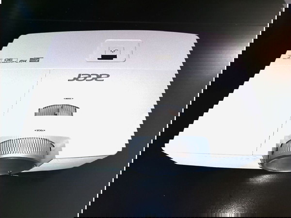 ACER HD PROJECTOR DLP - HDMI 3D