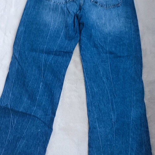 Stradivarius jeans with studs like new, size 40, blue
