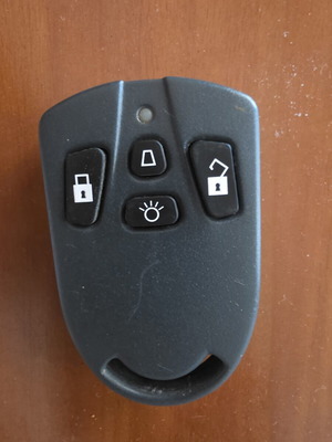 Bosch RF3334E car remote key