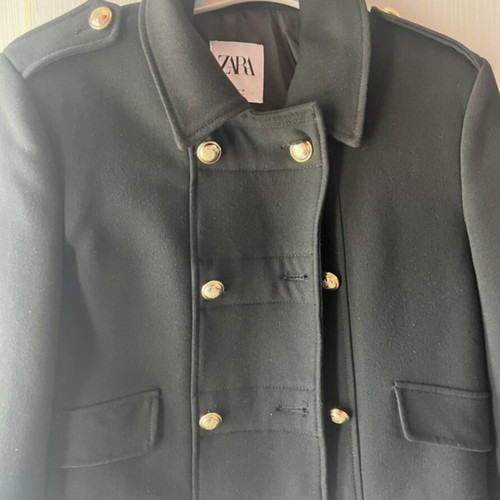 Zara jacket like new, elastic fabric, short, size S