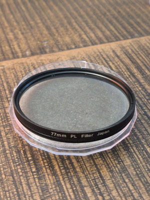 Lens filter 77mm PL Filter Japan like new for glare reduction